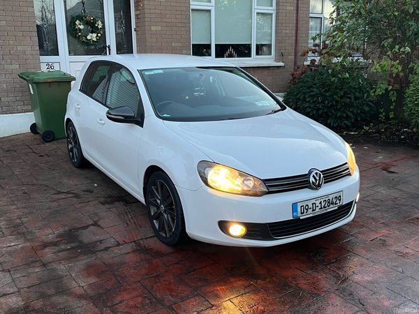 Volkswagen Golf Hatchback, Petrol, 2009, White
