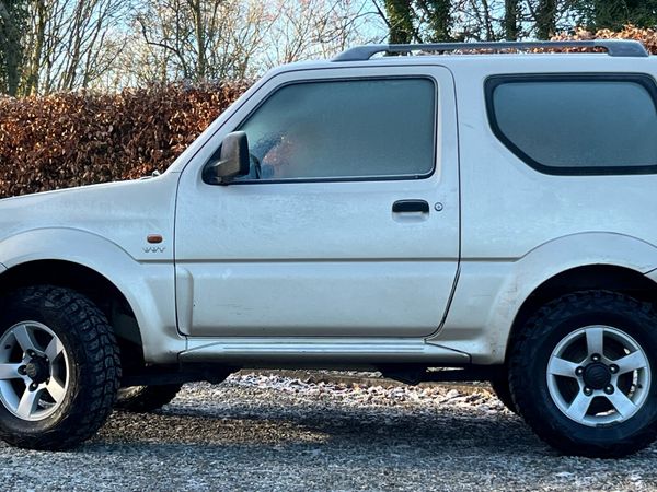 Suzuki Jimny SUV, Petrol, 2005, Beige