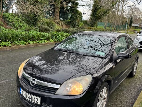 Opel Astra Hatchback, Petrol, 2007, Black