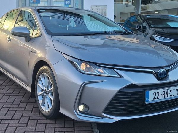 Toyota Corolla Saloon, Petrol Hybrid, 2022, Grey