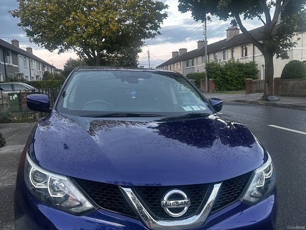 Nissan Qashqai Hatchback, Petrol, 2015, Blue
