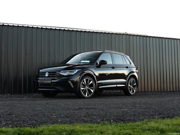 Volkswagen Tiguan SUV, Petrol Hybrid, 2023, Black