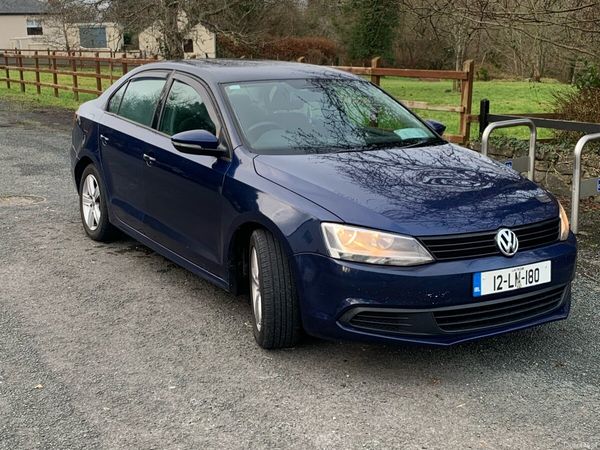 Volkswagen Jetta Saloon, Diesel, 2012, Blue