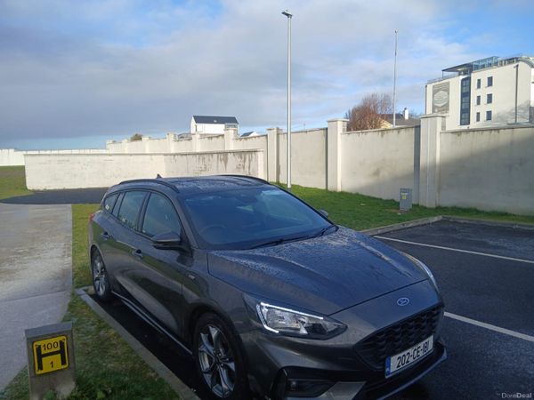 Ford Focus Estate/Jeep, Diesel, 2020, Grey