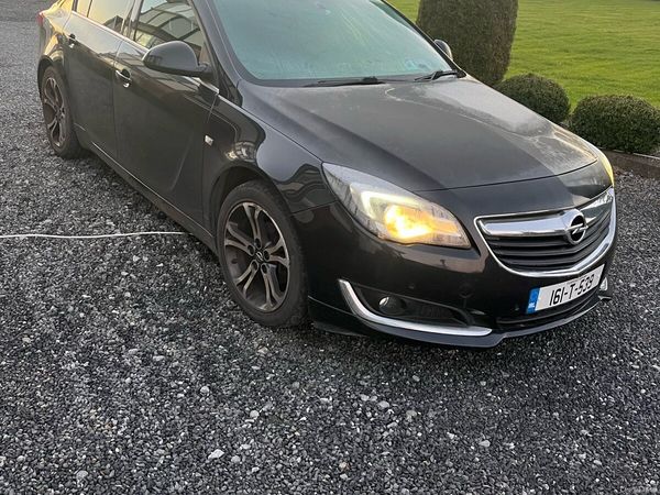 Opel Insignia Hatchback, Diesel, 2016, Black