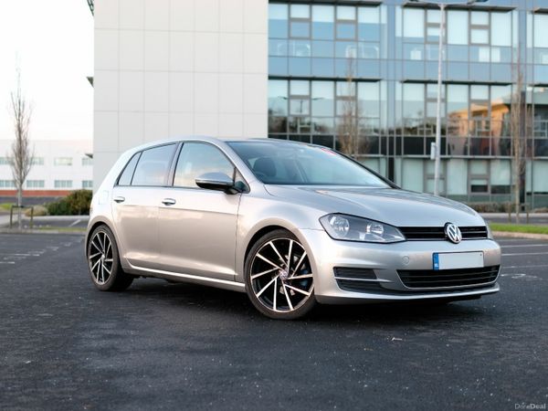 Volkswagen Golf Hatchback, Petrol, 2016, Silver