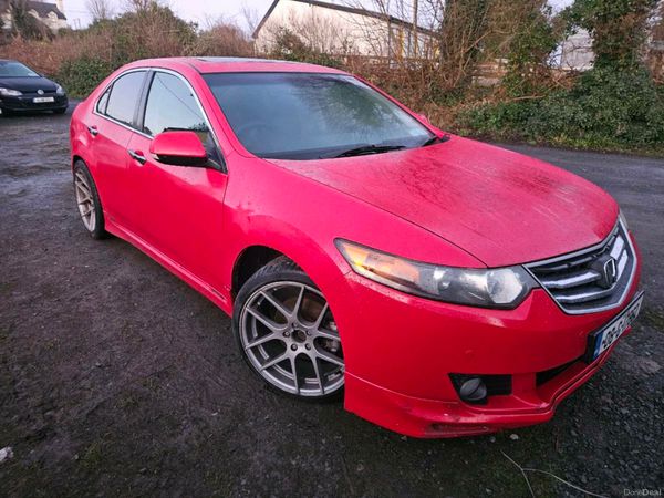 Honda Accord Saloon, Diesel, 2008, Red