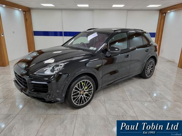 Porsche Cayenne Estate, Petrol Plug-in Hybrid, 2023, Black