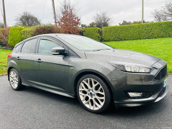 Ford Focus Hatchback, Diesel, 2017, Grey