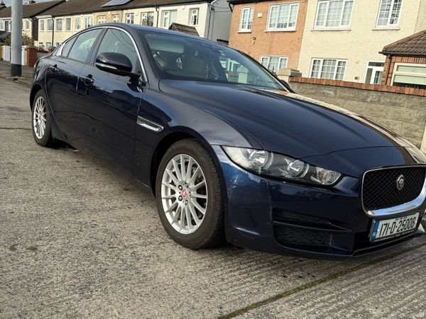 Jaguar XE Saloon, Diesel, 2017, Blue