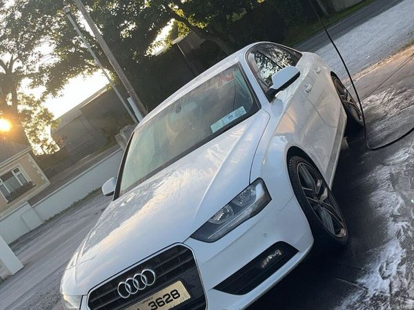 Audi A4 Saloon, Diesel, 2014, White