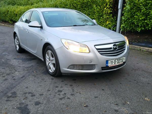 Opel Insignia Hatchback, Diesel, 2011, Silver