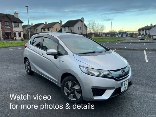 Honda Fit Hatchback, Petrol Hybrid, 2015, Silver