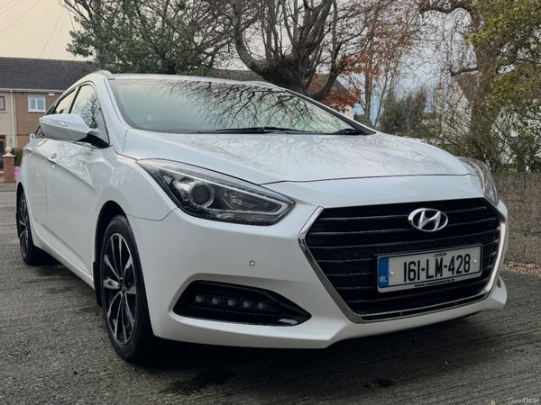 Hyundai i40 Estate/Jeep, Diesel, 2016, White