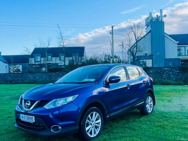 Nissan Qashqai Hatchback, Diesel, 2014, Blue