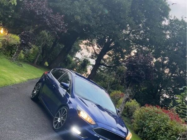 Ford Focus Hatchback, Diesel, 2015, Blue