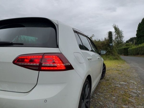 Volkswagen Golf Hatchback, Petrol, 2013, White