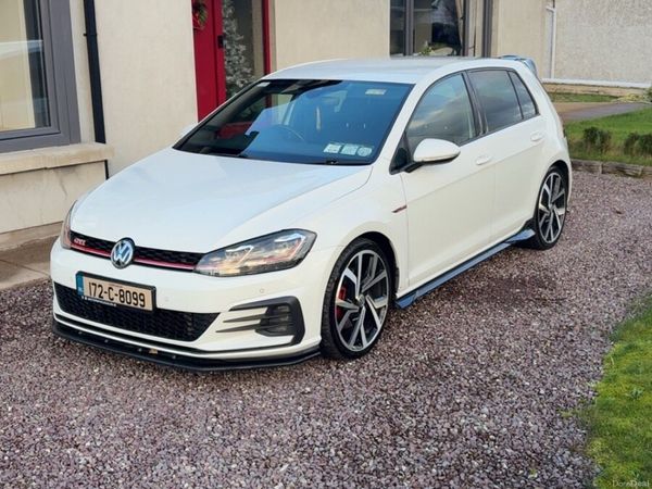 Volkswagen Golf Hatchback, Petrol, 2017, White