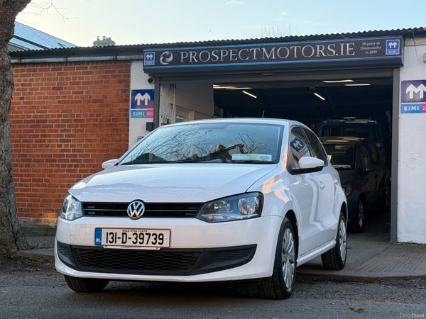 Volkswagen Polo Hatchback, Petrol, 2013, White