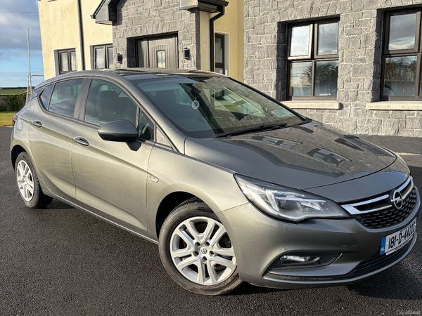 Opel Astra Hatchback, Diesel, 2018, Grey