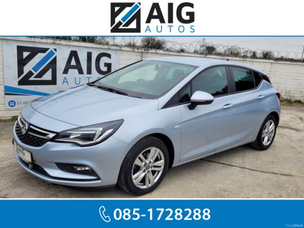 Vauxhall Astra Hatchback, Diesel, 2018, Silver