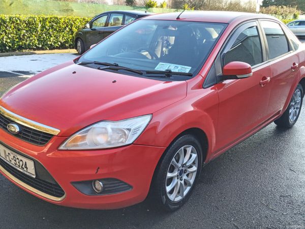 Ford Focus Saloon, Diesel, 2011, Red