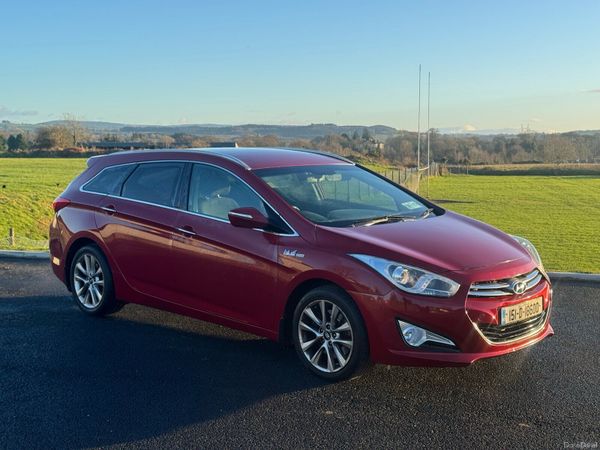 Hyundai i40 Estate/Jeep, Diesel, 2015, Red