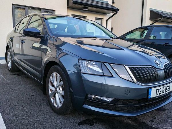 Skoda Octavia Saloon, Diesel, 2017, Grey
