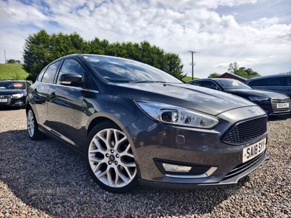 Ford Focus Hatchback, Petrol, 2018, Grey
