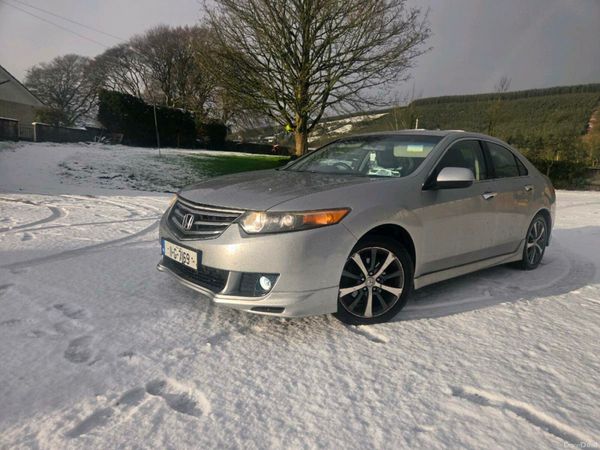 Honda Accord Saloon, Diesel, 2011, Silver