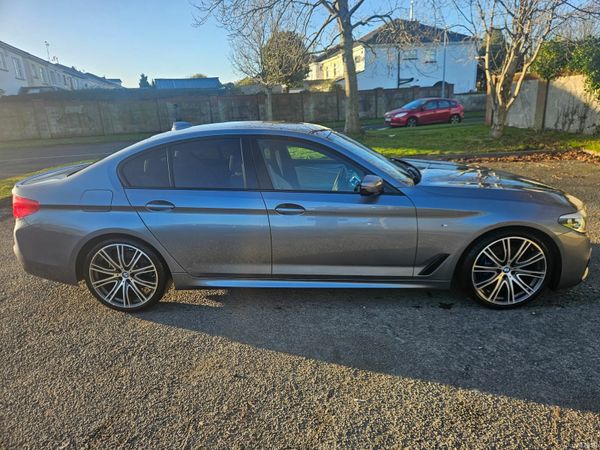BMW 5-Series Saloon, Diesel, 2019, Blue