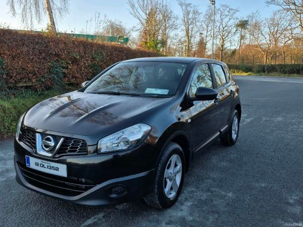 Nissan Qashqai Estate/Jeep, Diesel, 2012, Black