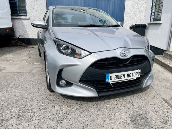 Toyota Yaris Hatchback, Petrol, 2022, Grey
