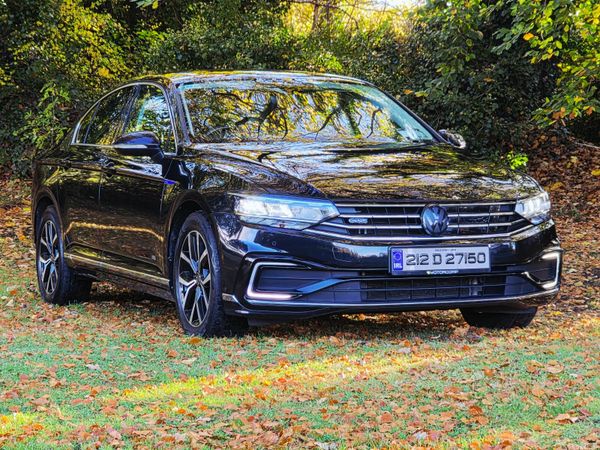 Volkswagen Passat Saloon, Petrol Plug-in Hybrid, 2021, Black