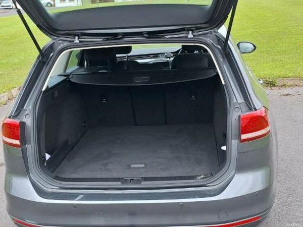 Volkswagen Passat Estate/Jeep, Diesel, 2016, Grey