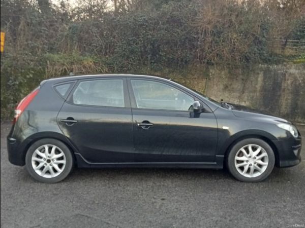 Hyundai i30 Hatchback, Petrol, 2010, Black