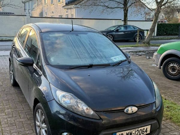 Ford Fiesta Hatchback, Petrol, 2010, Black