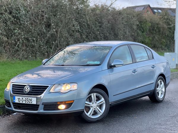 Volkswagen Passat Saloon, Petrol, 2010, Grey