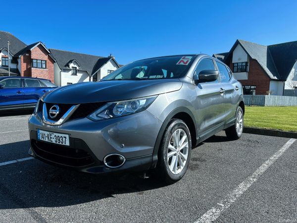 Nissan Qashqai Hatchback, Diesel, 2014, Grey