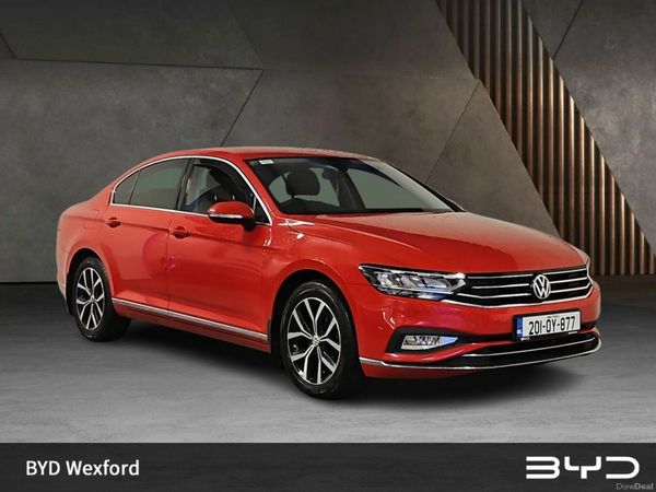 Volkswagen Passat Saloon, Diesel, 2020, Red