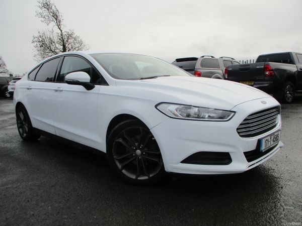 Ford Mondeo Hatchback, Diesel, 2017, White