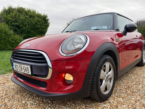 Mini Cooper Hatchback, Petrol, 2015, Red