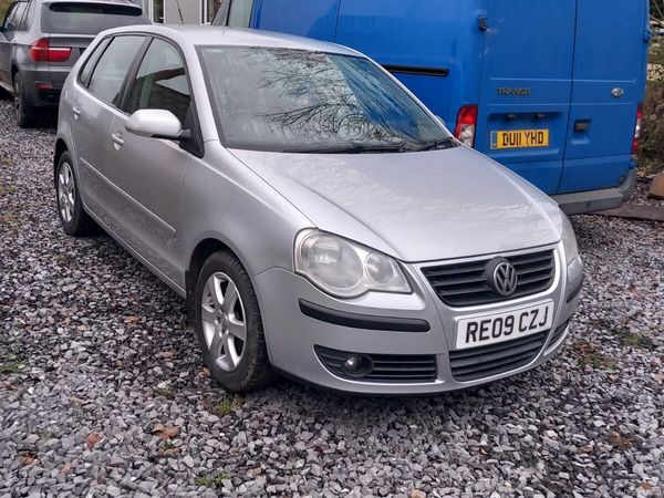 Volkswagen Polo Hatchback, Diesel, 2009, Silver