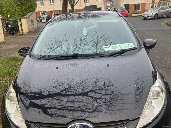 Ford Fiesta Hatchback, Petrol, 2010, Black