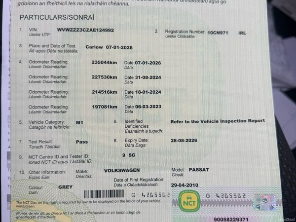 Volkswagen Passat Saloon, Diesel, 2010, Grey