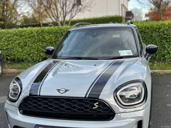 Mini Electric Estate/Jeep, Petrol Plug-in Hybrid, 2023, Grey