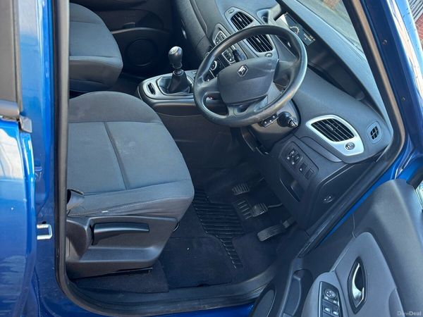 Renault Grand Scenic MPV, Diesel, 2010, Blue