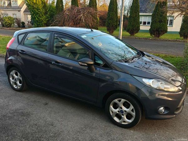 Ford Fiesta Hatchback, Petrol, 2012, Blue
