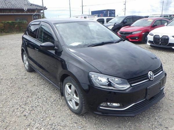Volkswagen Polo Hatchback, Petrol, 2016, Black