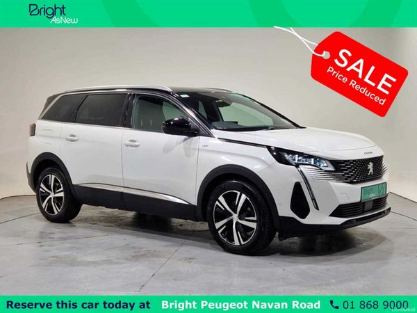 Peugeot 5008 MPV, Petrol Hybrid, 2024, White